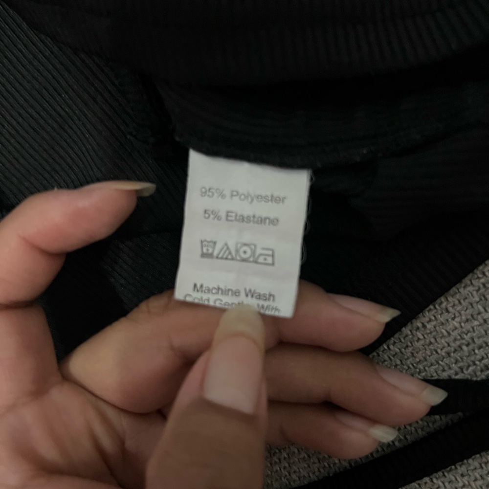 Black Women's Top - Picture 2 of 2